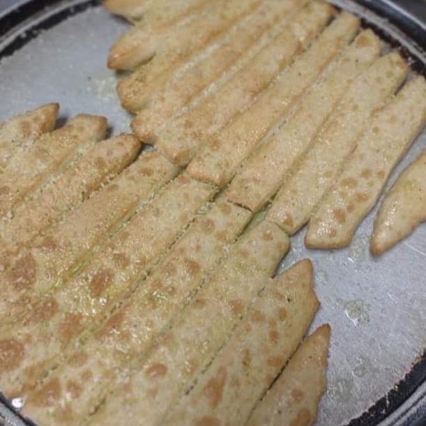 Breadsticks & Sauce.